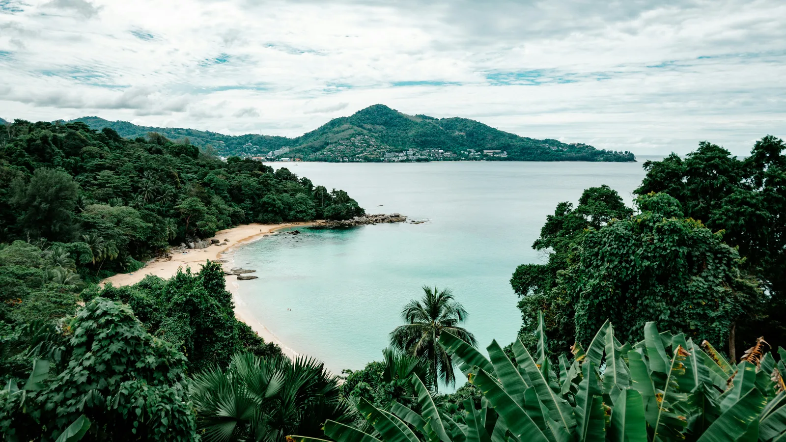 What Nai Harn Beach is and where to find it in Phuket - nai harn beach phuket